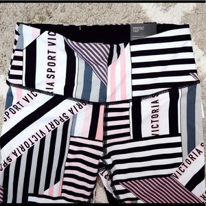 Victoria’s Secret Knockout Leggings
